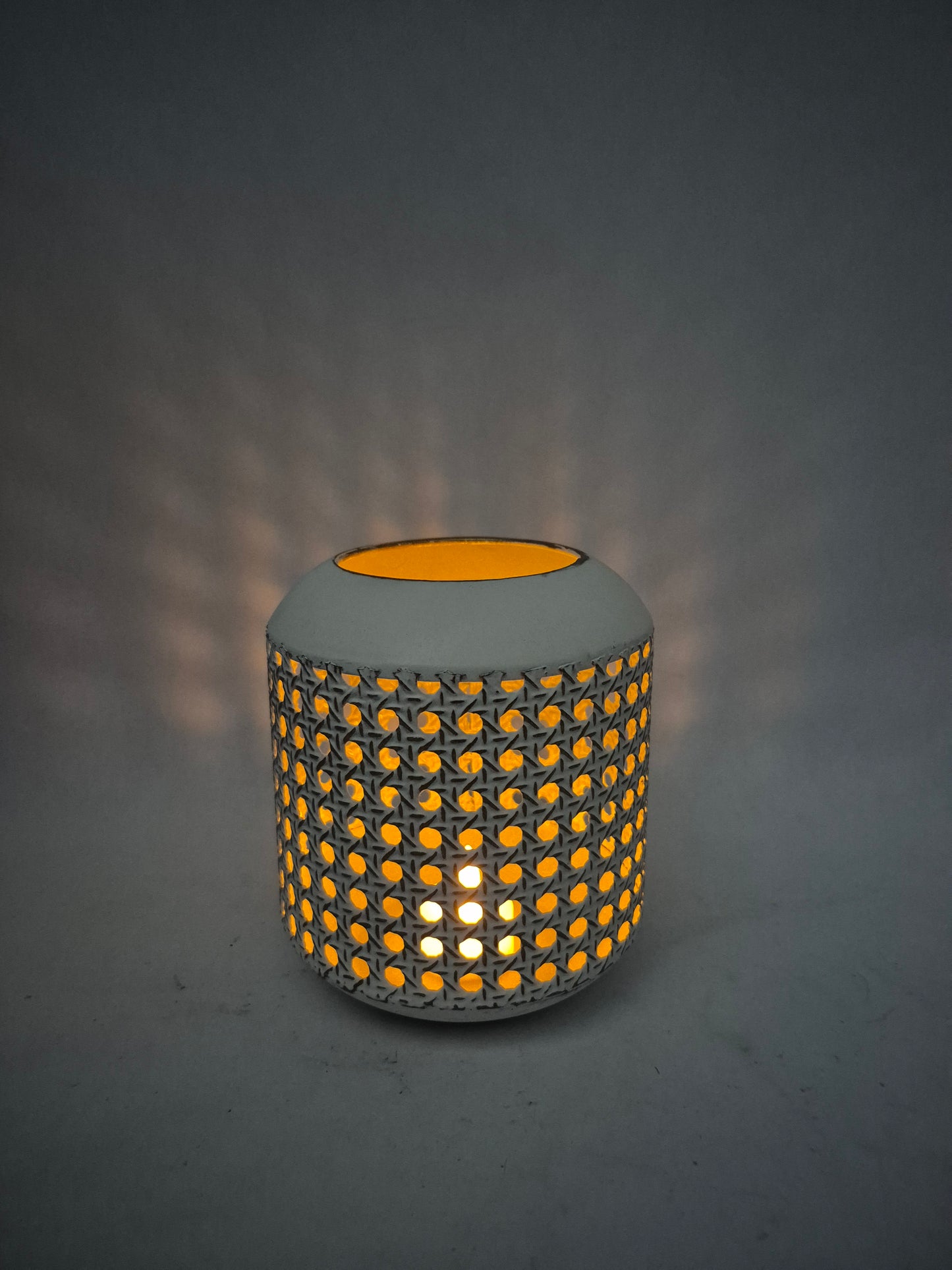 HW217 lantern