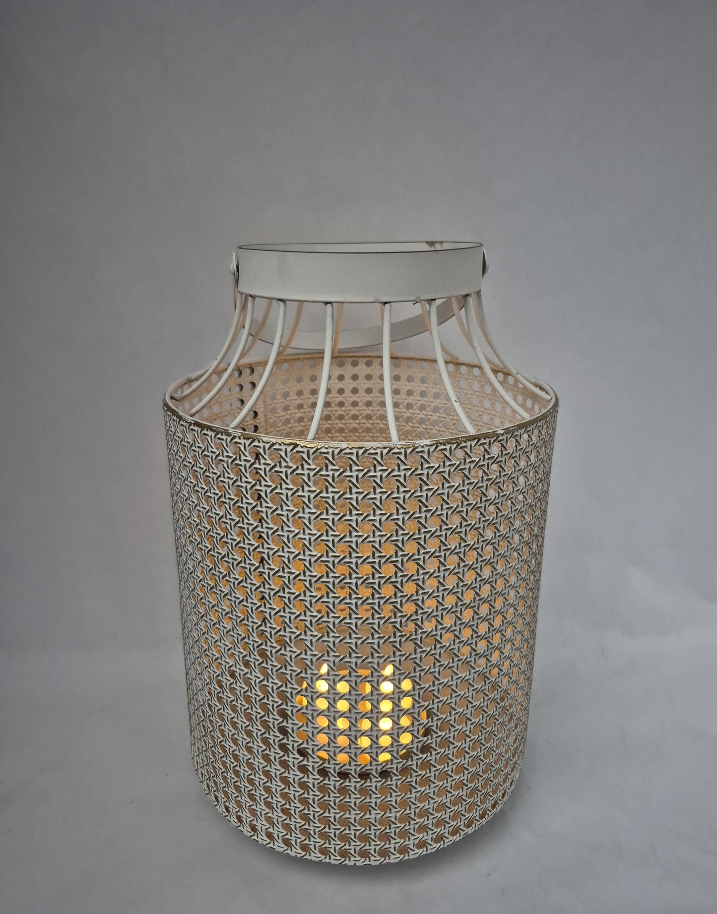 HW228 lantern